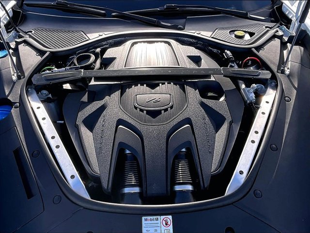 Used 2023 Porsche Panamera 4 image 11