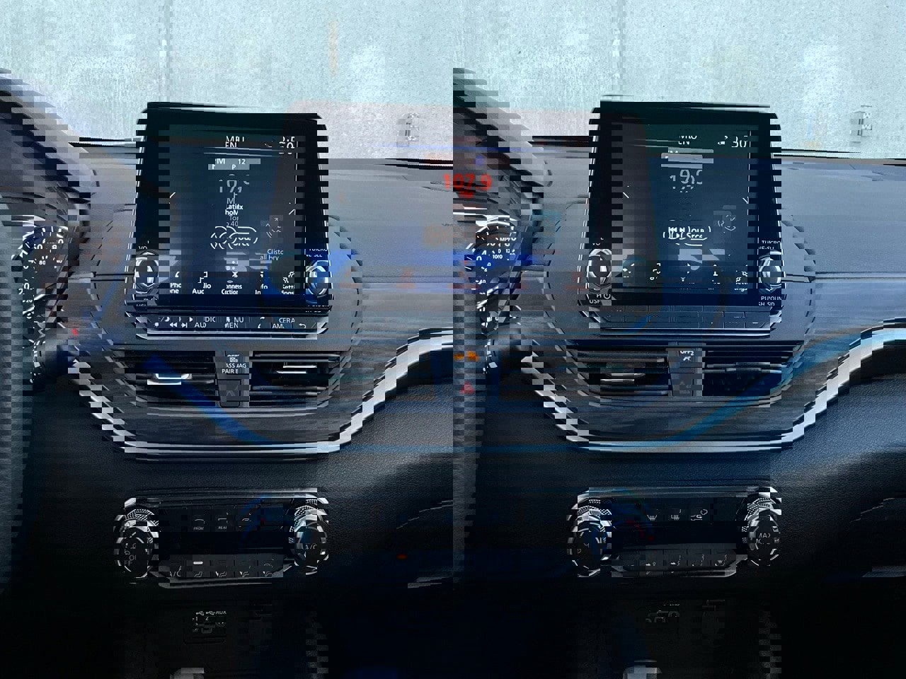 Used 2025 Nissan Altima 2.5 SV image 26