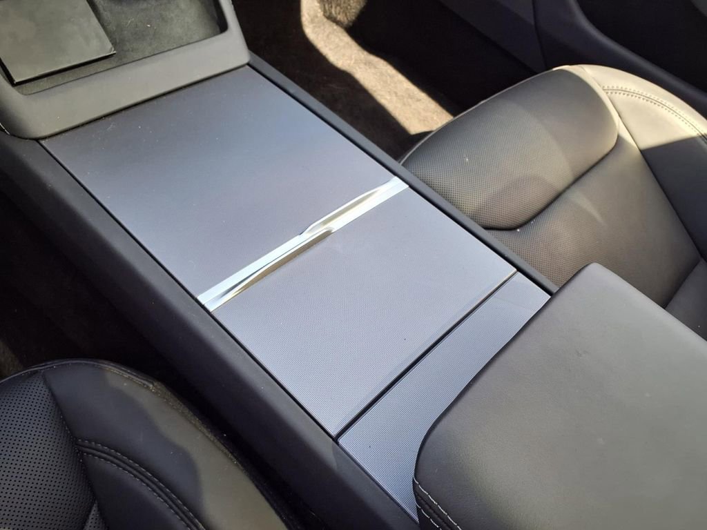 Used 2024 Tesla Model 3 Standard Range image 27