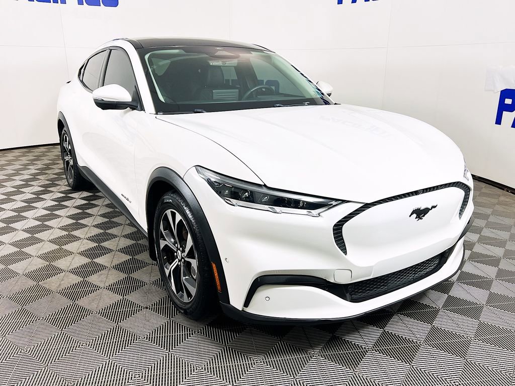 Used 2022 Ford Mustang Mach-E Select w/ Comfort/Technology Package image 1