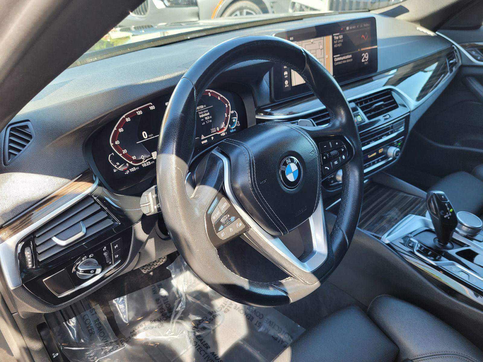 Used 2021 BMW 530e w/ Parking Assistance Package RWD image 12