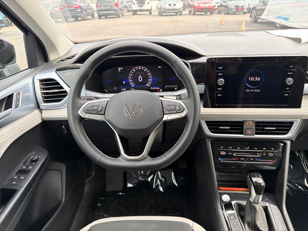 New 2026 Volkswagen Taos SE FWD image 15