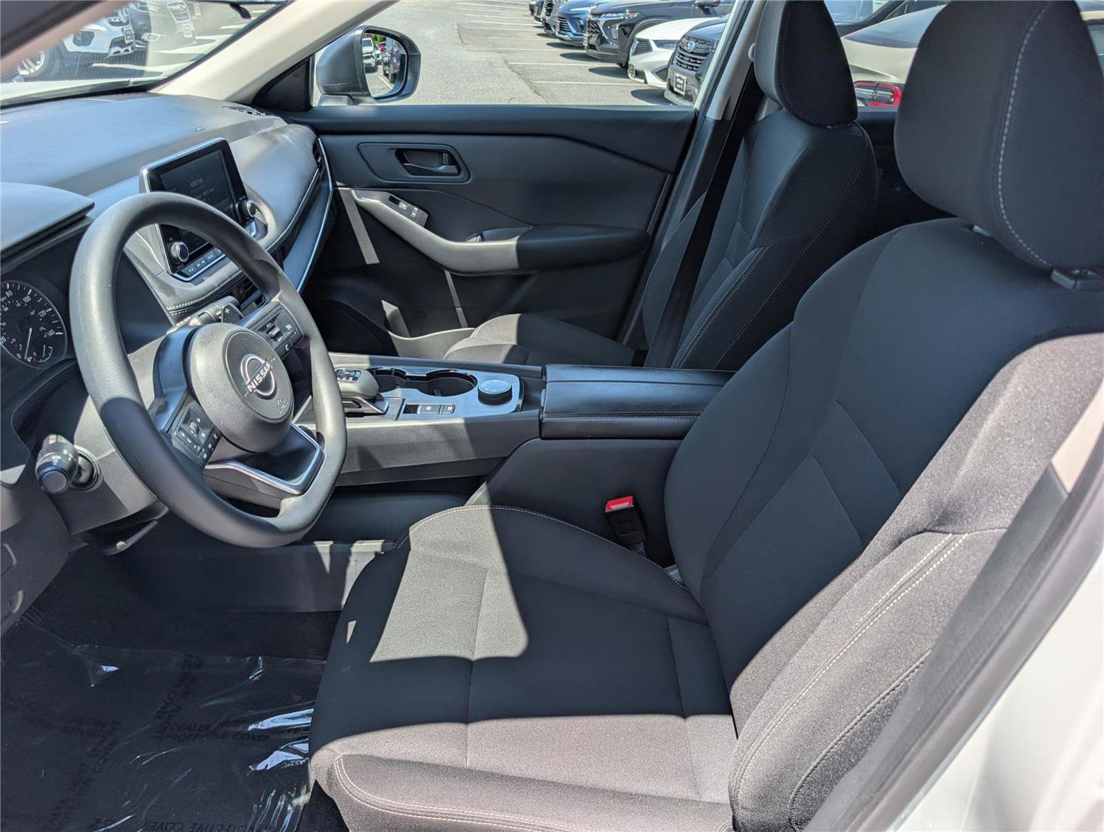 Used 2024 Nissan Rogue S AWD/4WD image 15