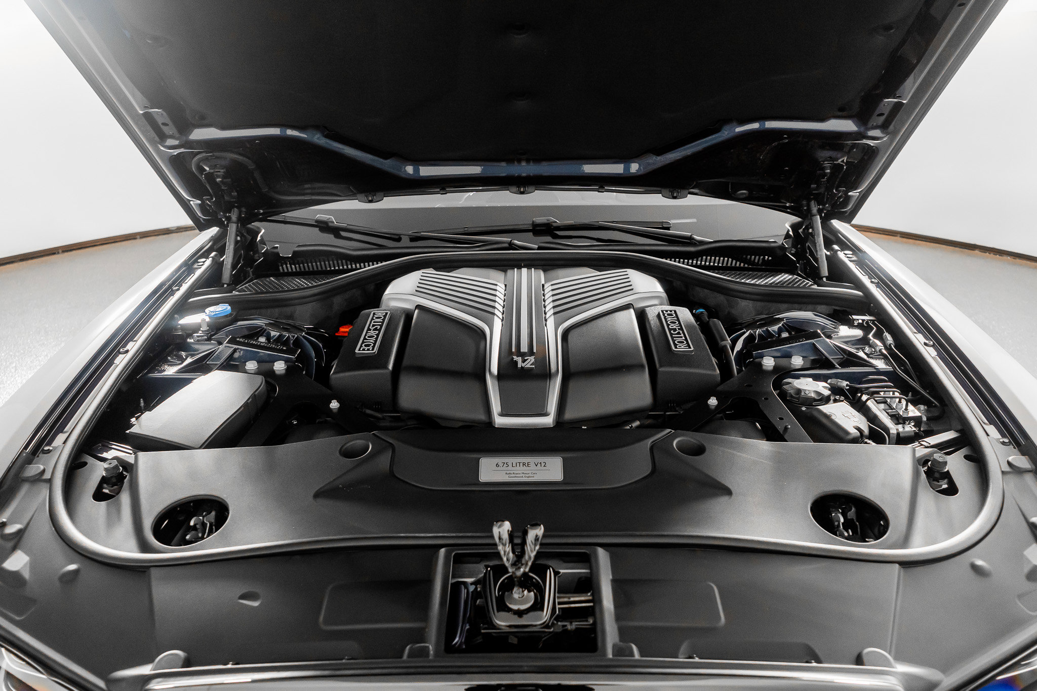 Used 2024 Rolls-Royce Ghost Black Badge w/ Black Badge Ghost Package image 61