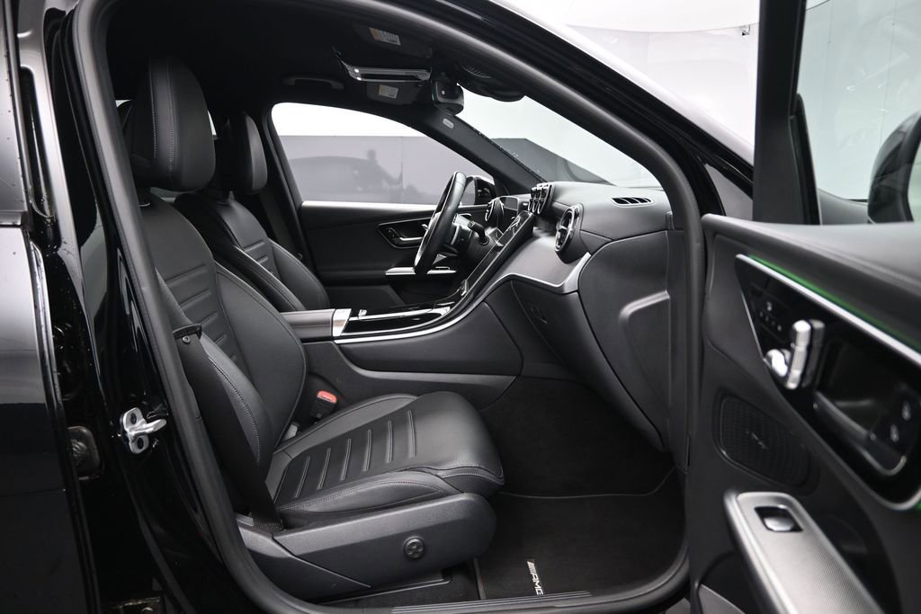 Used 2023 Mercedes-Benz GLC 300 image 25