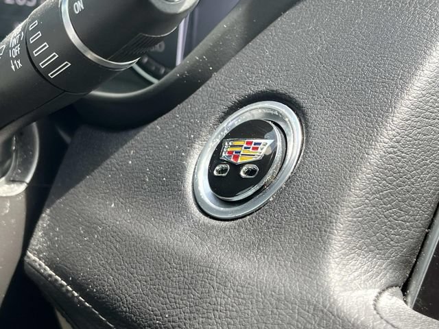 Used 2021 Cadillac XT4 Luxury w/ Cold Weather Package FWD image 15