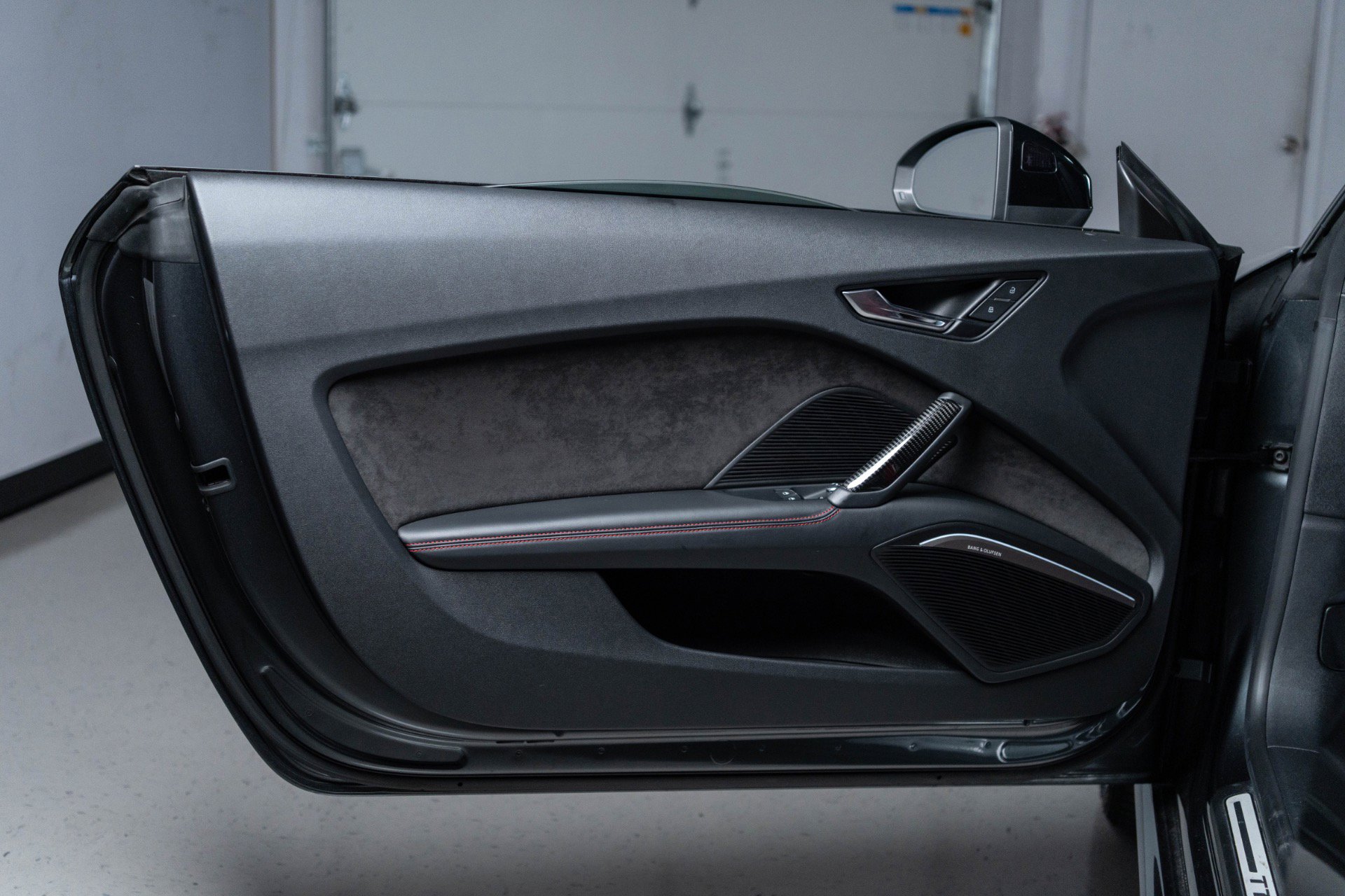 Used 2019 Audi TT RS AWD/4WD image 36