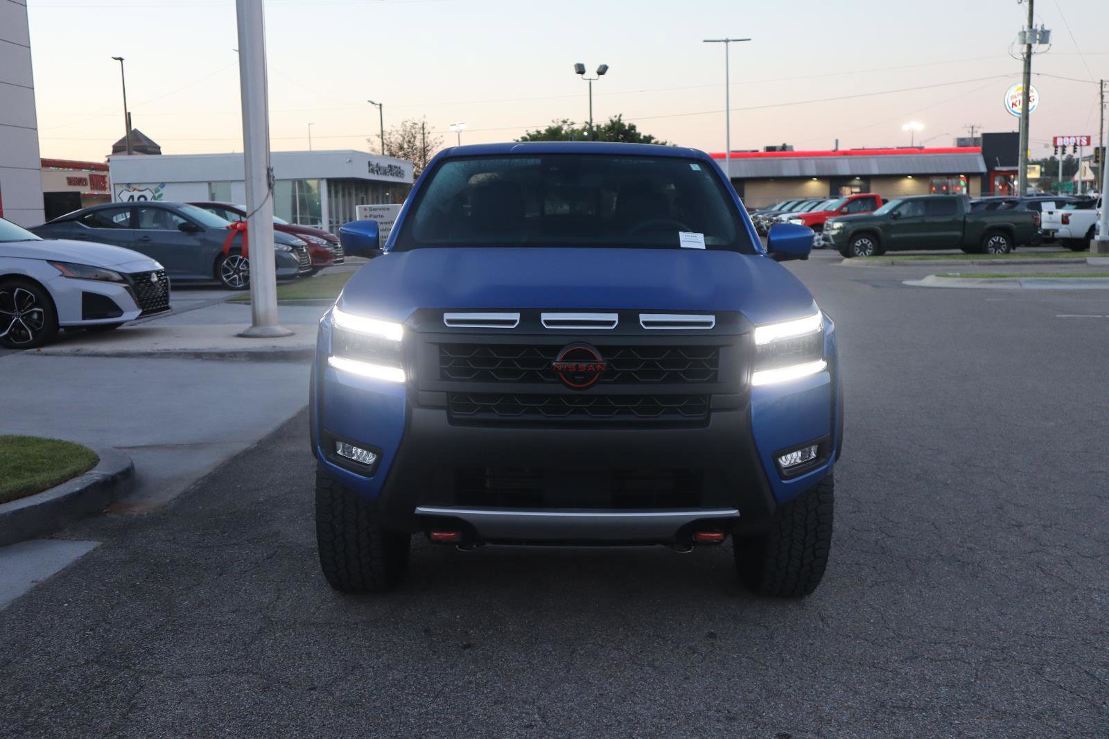 New 2026 Nissan Frontier 4x4 Crew Cab image 17