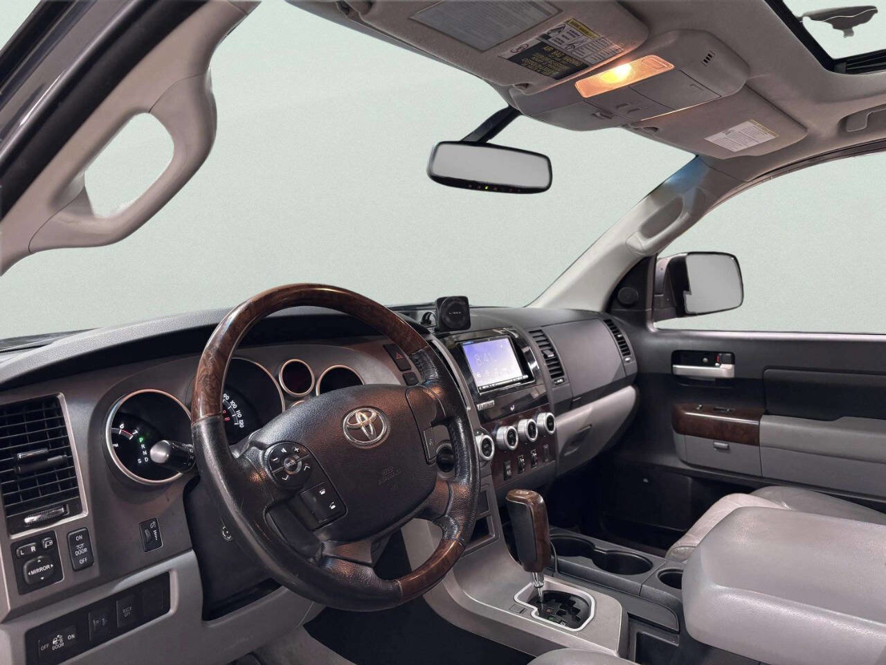 Used 2010 Toyota Tundra Limited image 14