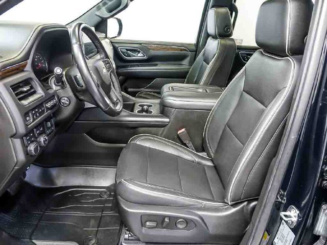 Used 2021 Chevrolet Tahoe Premier w/ Premium Package AWD/4WD image 12
