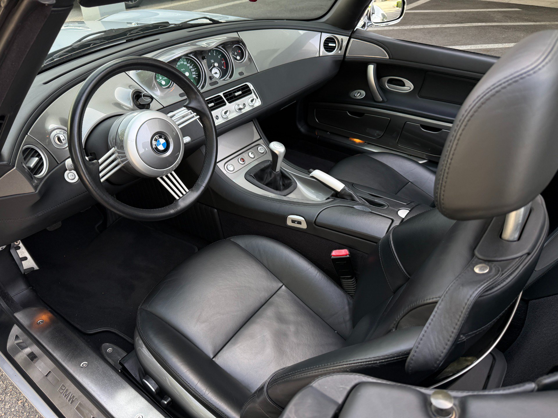 Used 2002 BMW Z8 RWD image 40