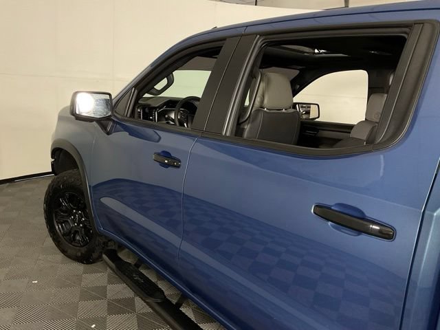 Used 2024 Chevrolet Silverado 1500 ZR2 w/ Technology Package AWD/4WD image 40