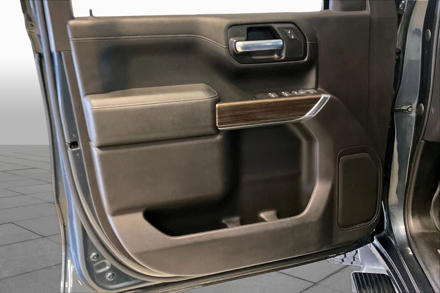 Used 2020 Chevrolet Silverado 1500 LT w/ Texas Edition RWD image 20