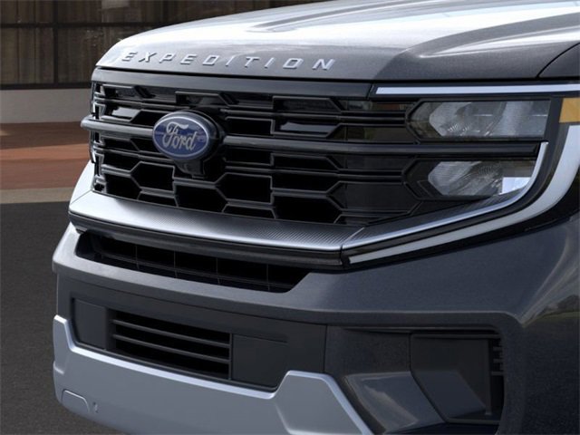 New 2025 Ford Expedition Platinum w/ Driver's Package image 17