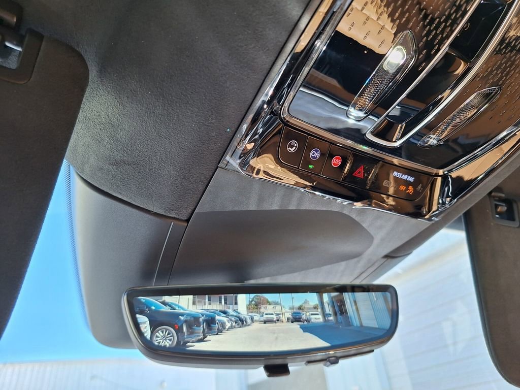 New 2025 Cadillac Escalade IQ Luxury 2 image 15