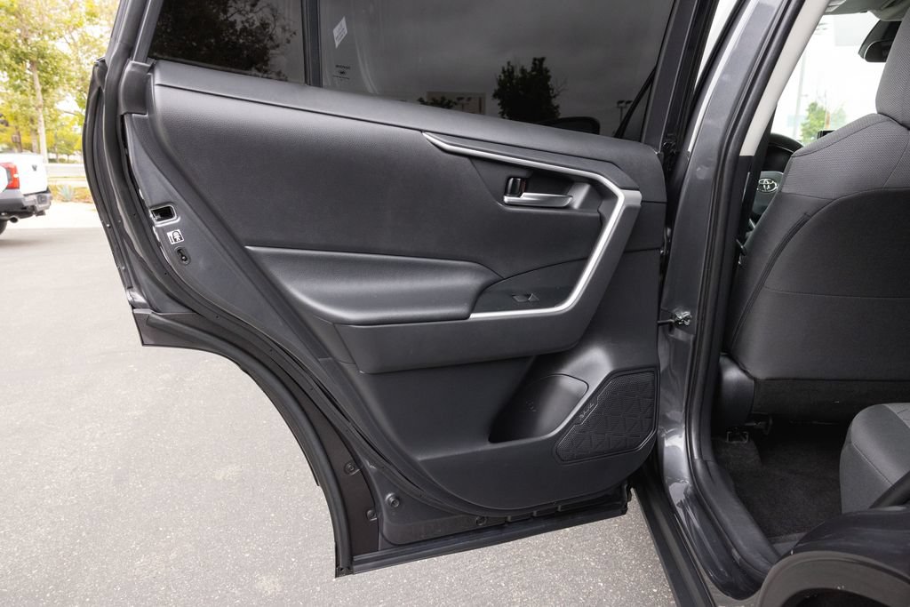 Certified 2020 Toyota RAV4 XLE w/ XLE Grade Weather Package FWD image 31