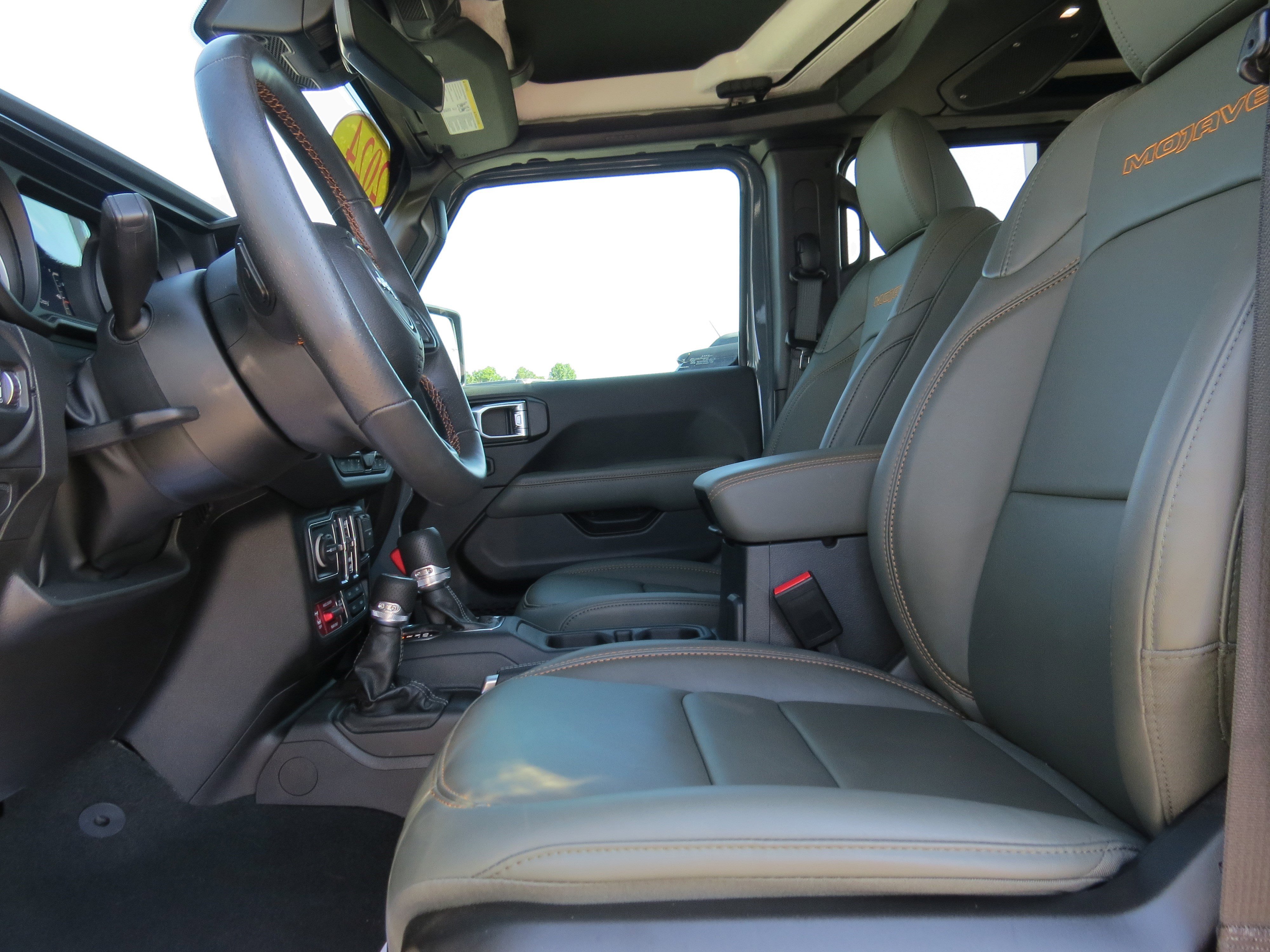 Certified 2024 Jeep Gladiator Mojave image 19