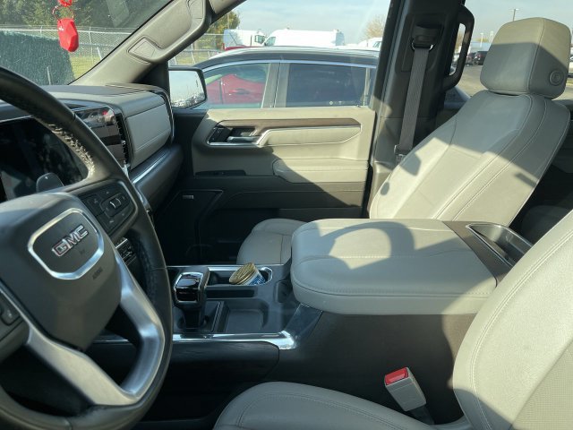 Used 2024 GMC Sierra 1500 SLT w/ SLT Premium Plus Package AWD/4WD image 13