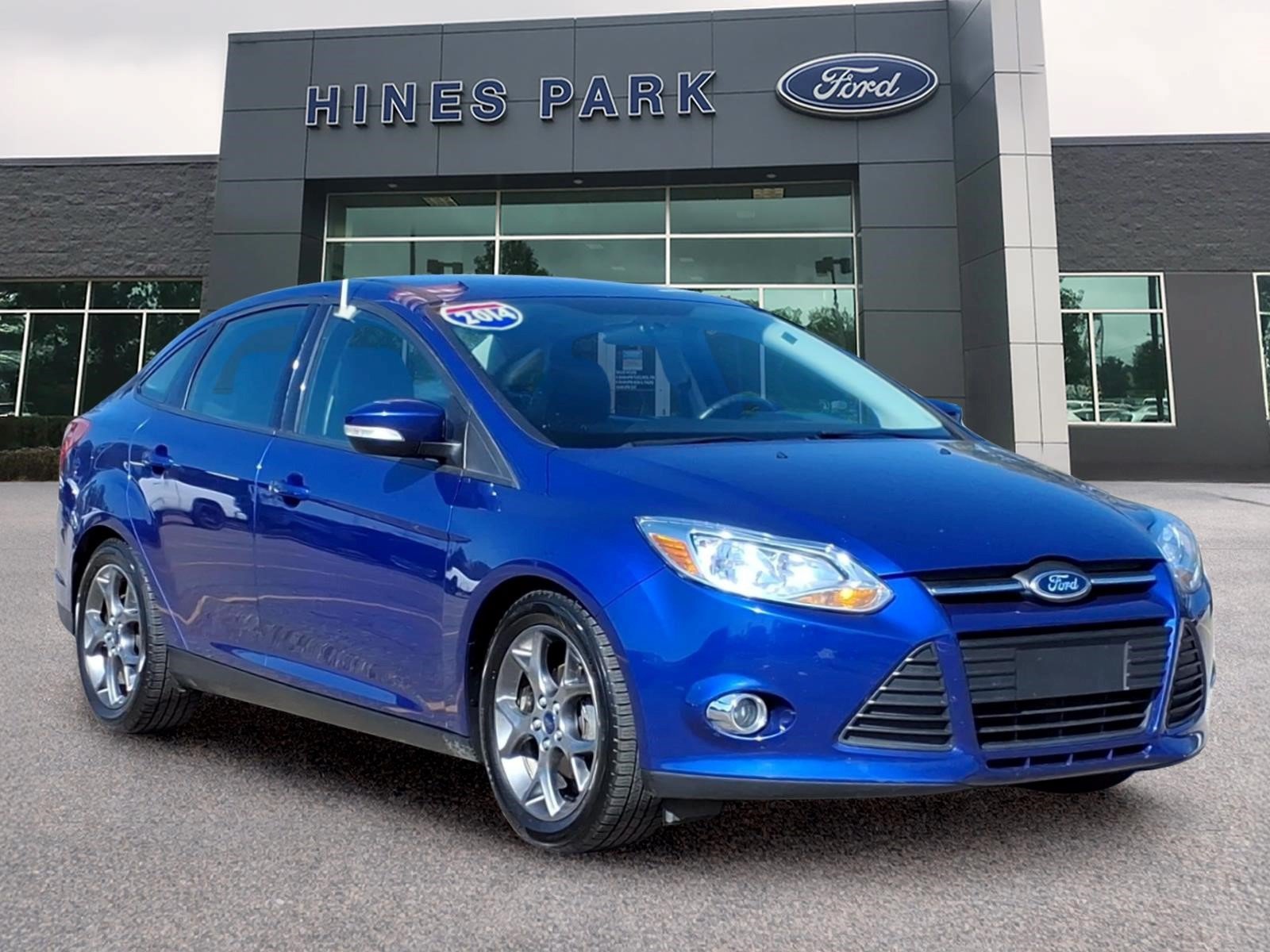 Used 2014 Ford Focus SE w/ Equipment Group 201A FWD image 1
