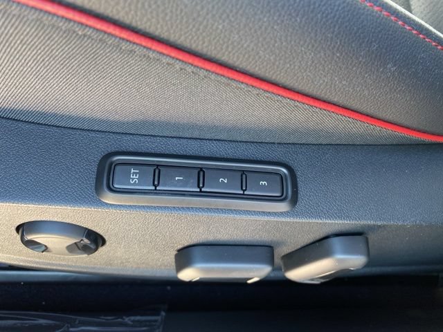 New 2026 Volkswagen GTI SE FWD image 27