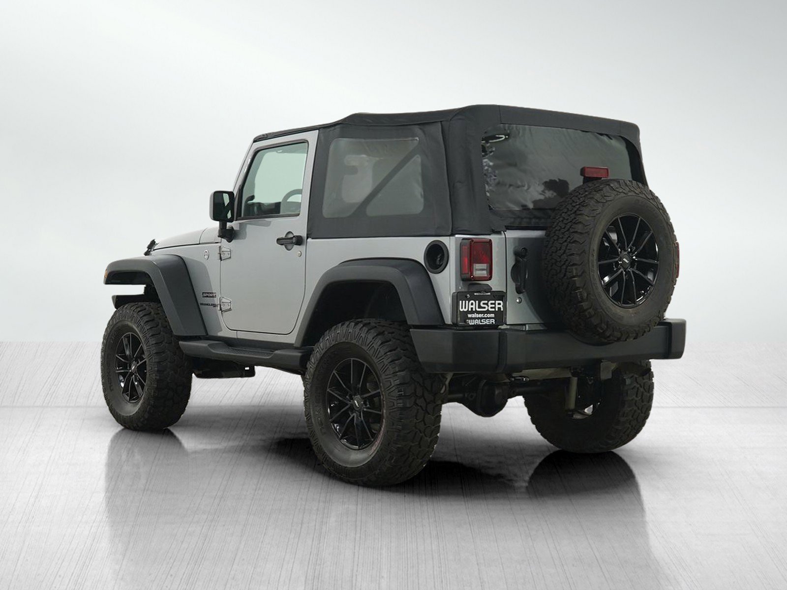 Used 2018 Jeep Wrangler Sport image 4