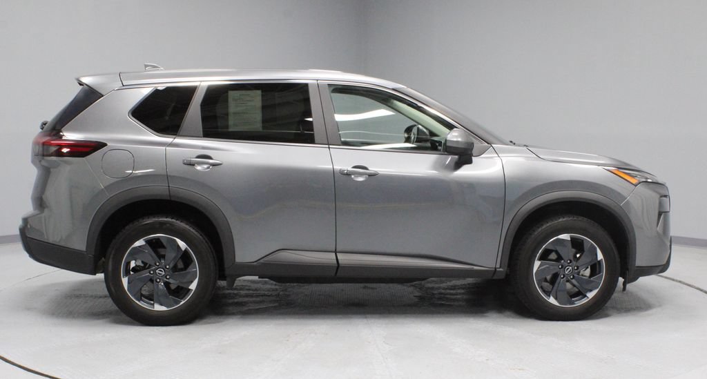 Certified 2024 Nissan Rogue SV AWD/4WD image 11