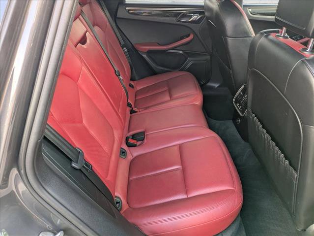Used 2016 Porsche Macan S image 21