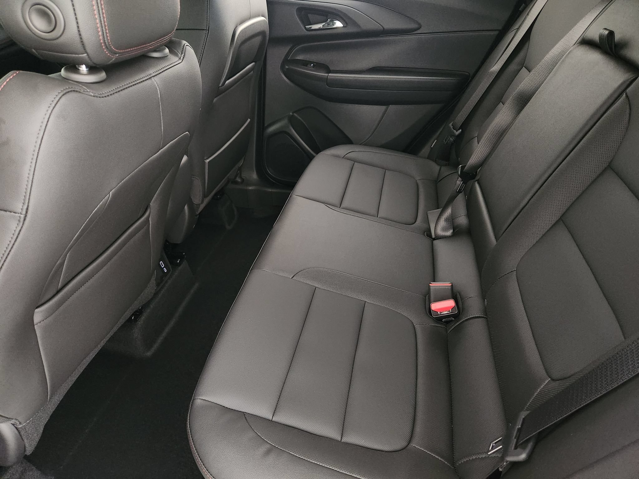 New 2026 Chevrolet TrailBlazer RS w/ Convenience Package FWD image 31