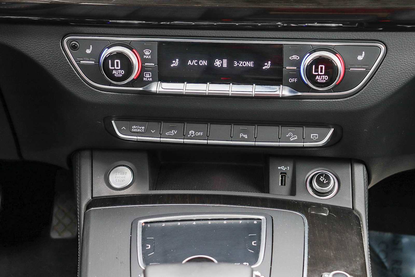 Used 2020 Audi Q5 e Premium Plus w/ Premium Plus Package image 17