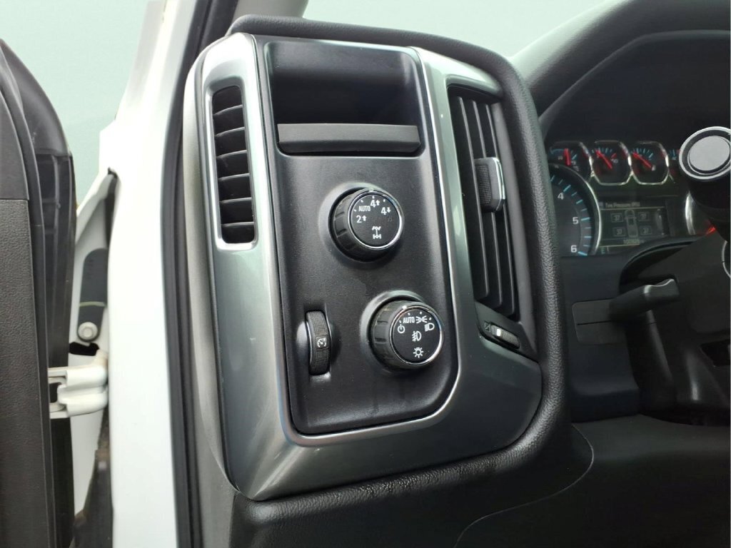 Used 2016 Chevrolet Silverado 1500 LT w/ All Star Edition AWD/4WD image 17