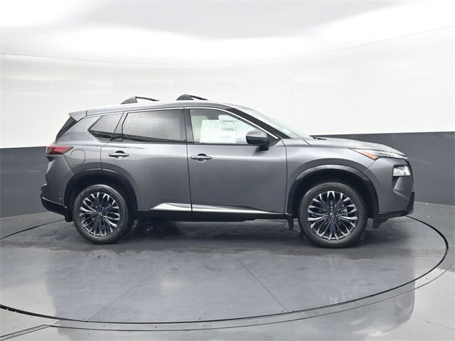 New 2026 Nissan Rogue Platinum image 3