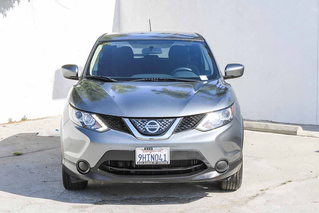 Used 2018 Nissan Rogue Sport S w/ S Appearance Package FWD image 2
