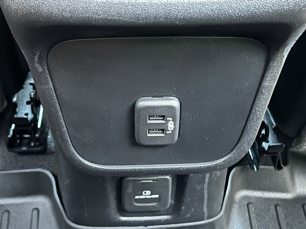 Used 2019 Chevrolet Equinox Premier AWD/4WD image 36