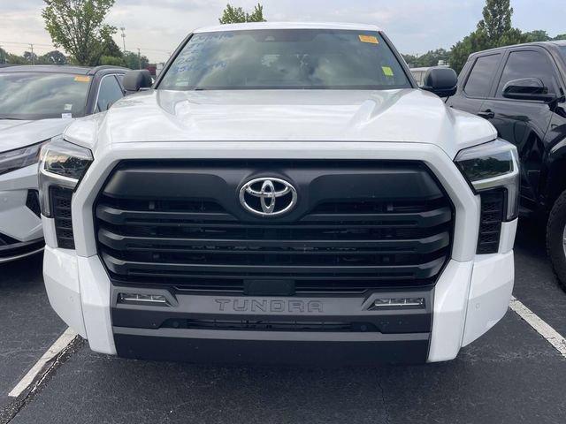 Used 2026 Toyota Tundra SR5 w/ SR5 Premium Package AWD/4WD image 4