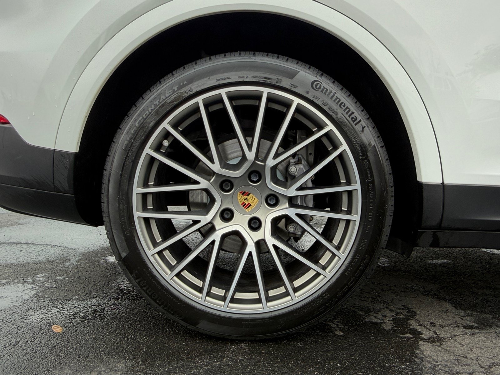 Used 2022 Porsche Cayenne Platinum Edition AWD/4WD image 9