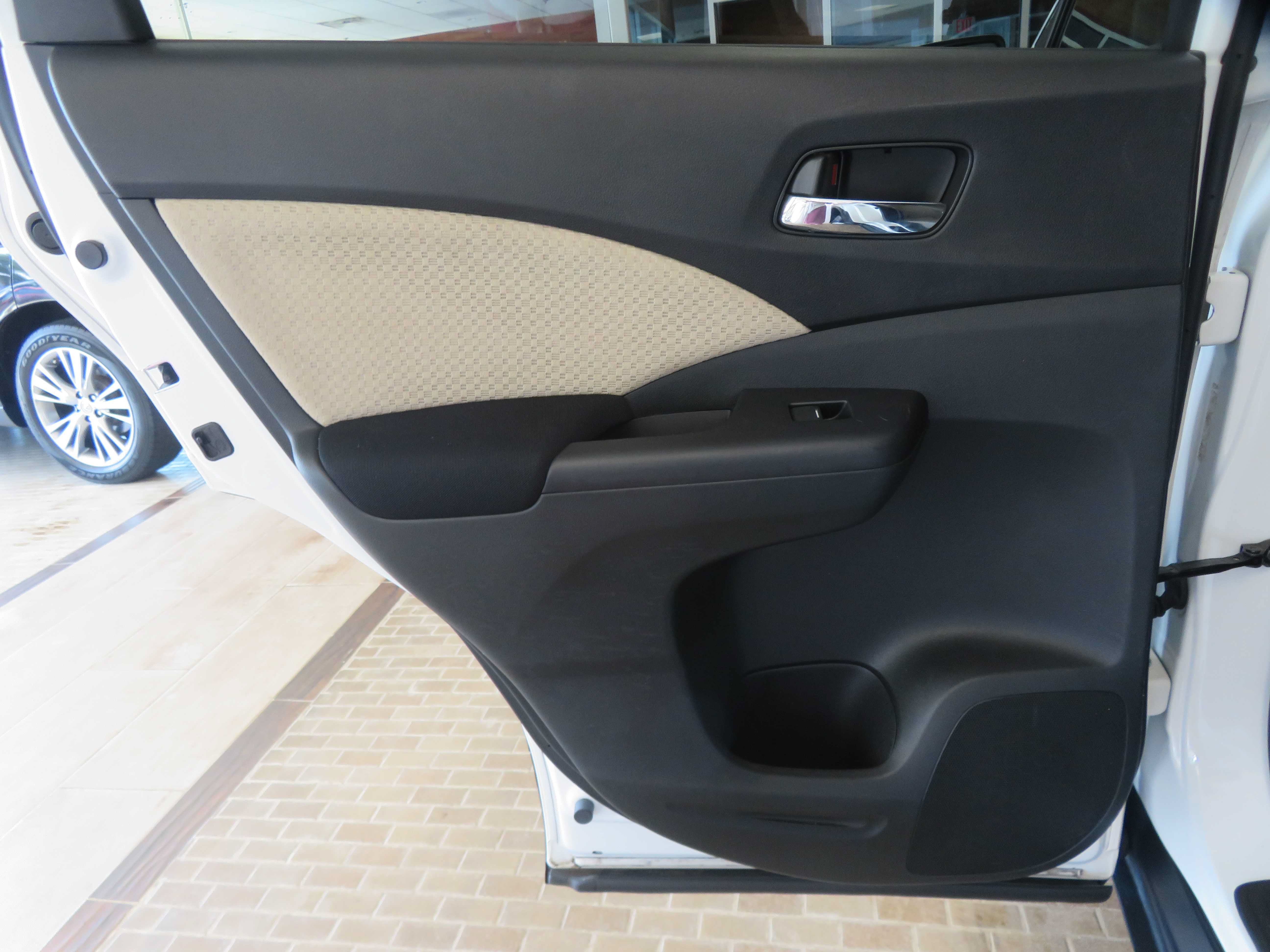 Used 2016 Honda CR-V EX image 17