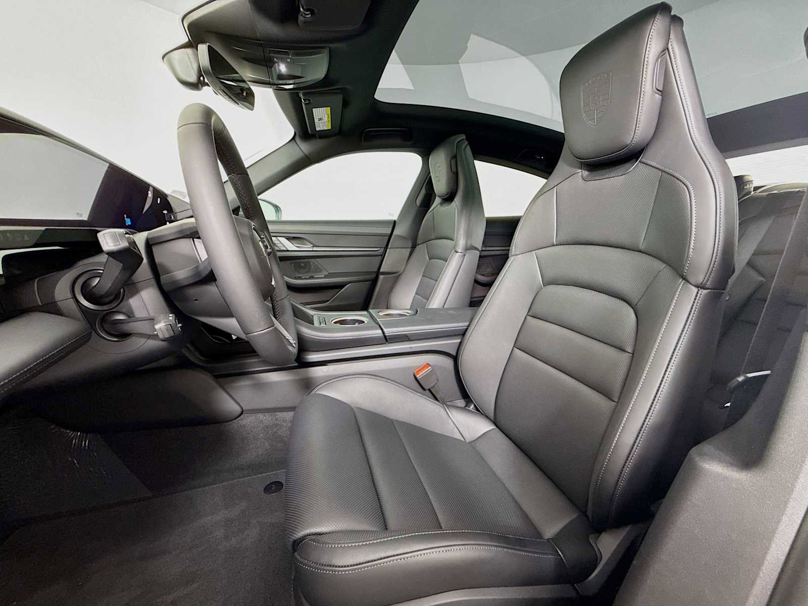 New 2025 Porsche Taycan image 5