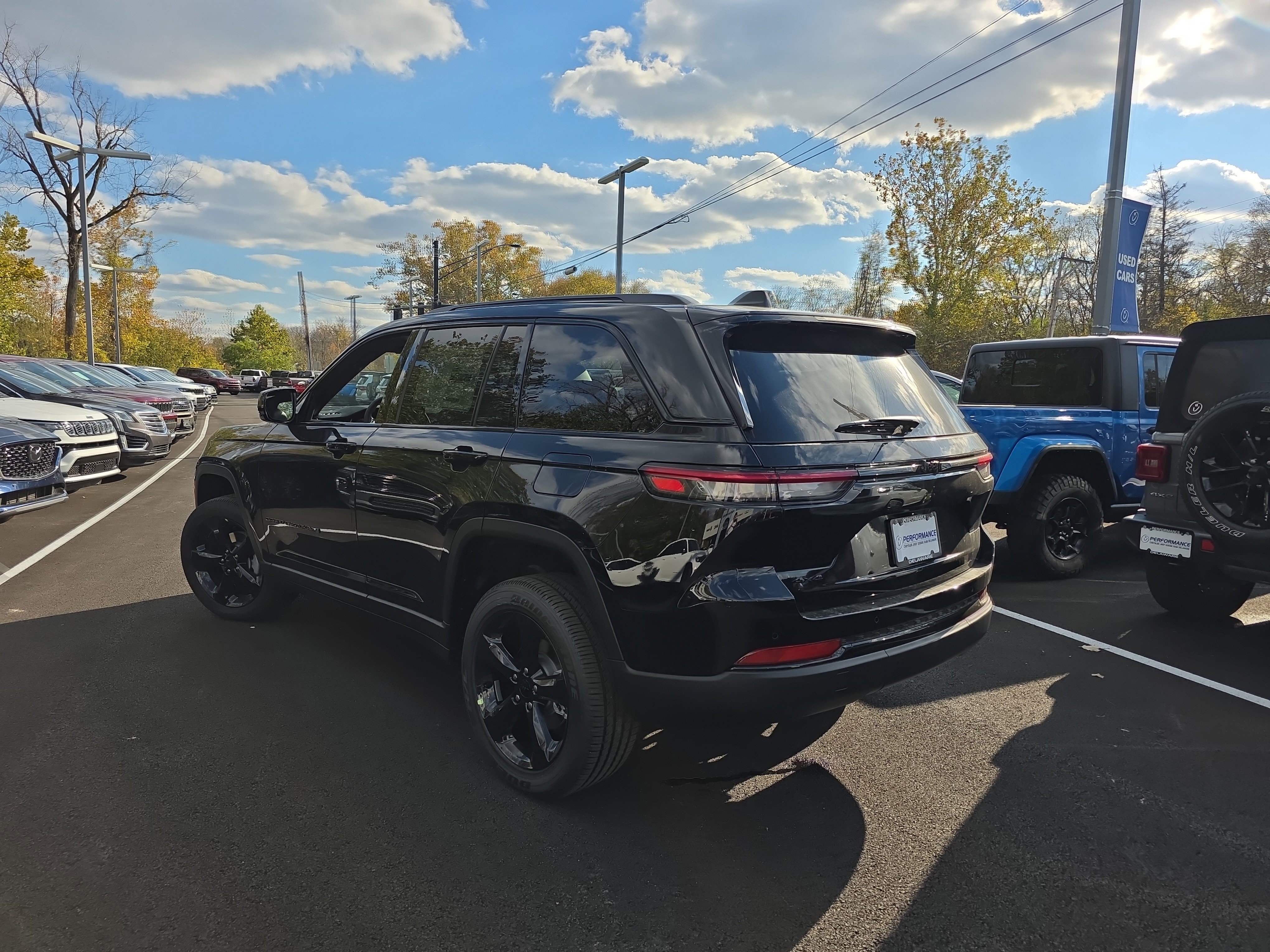 New 2025 Jeep Grand Cherokee Altitude image 20