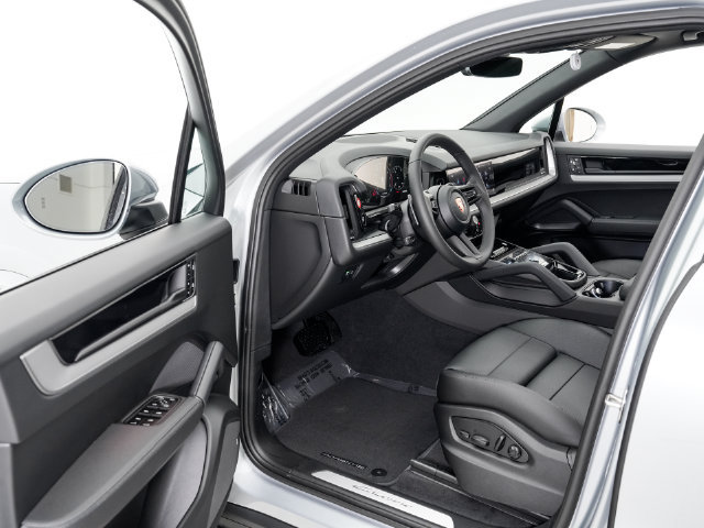 Certified 2026 Porsche Cayenne AWD/4WD image 7