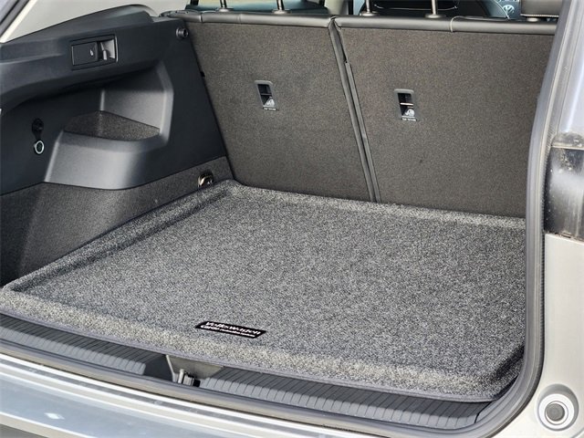 New 2025 Volkswagen Tiguan SE image 30