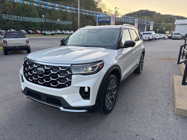 New 2025 Ford Explorer Platinum w/ Ultimate Package image 6