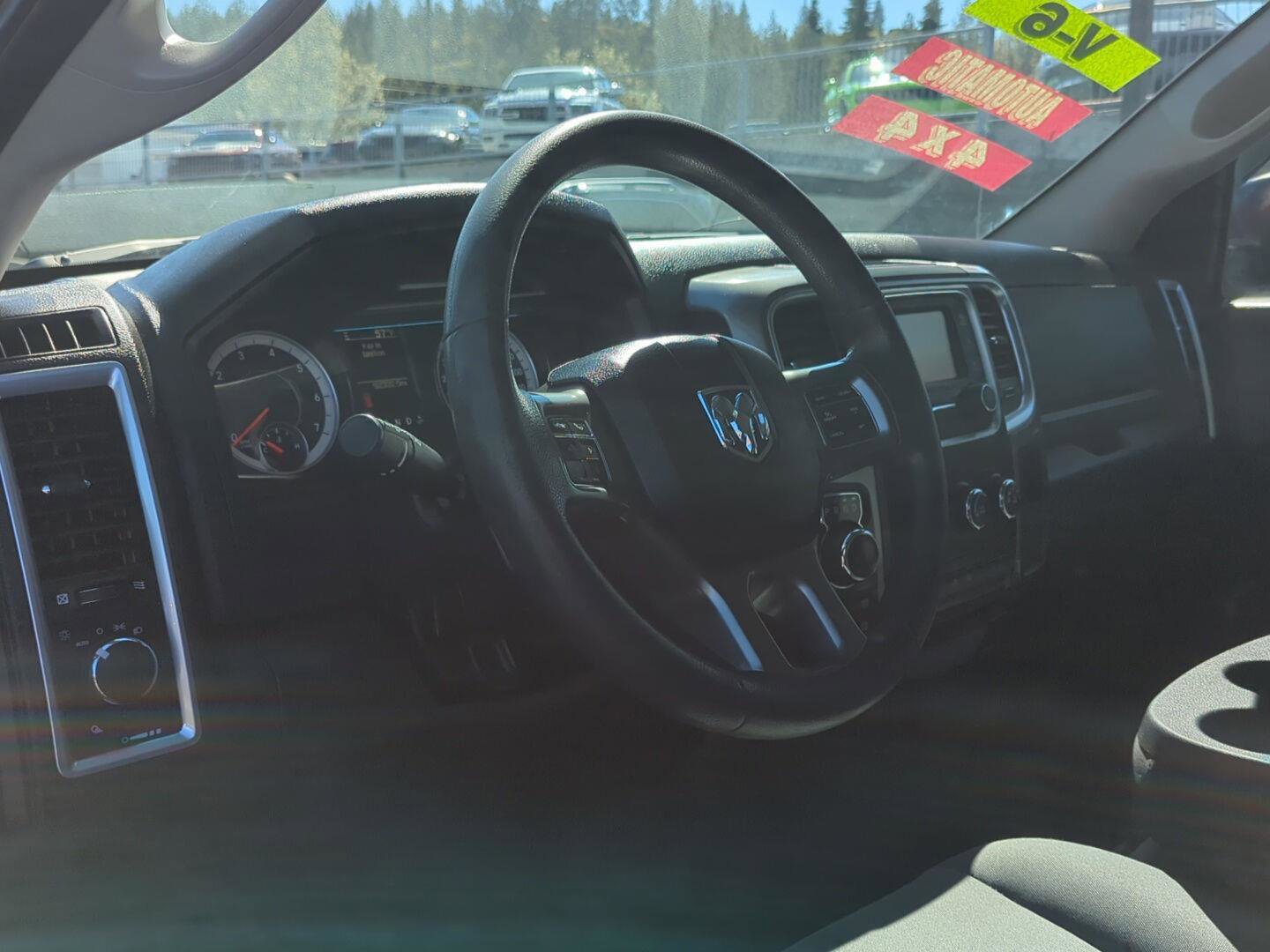 Used 2021 RAM 1500 Classic SLT image 10