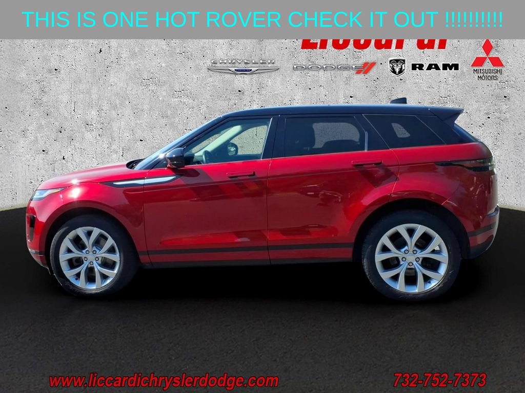 Used 2023 Land Rover Range Rover Evoque SE AWD/4WD image 4