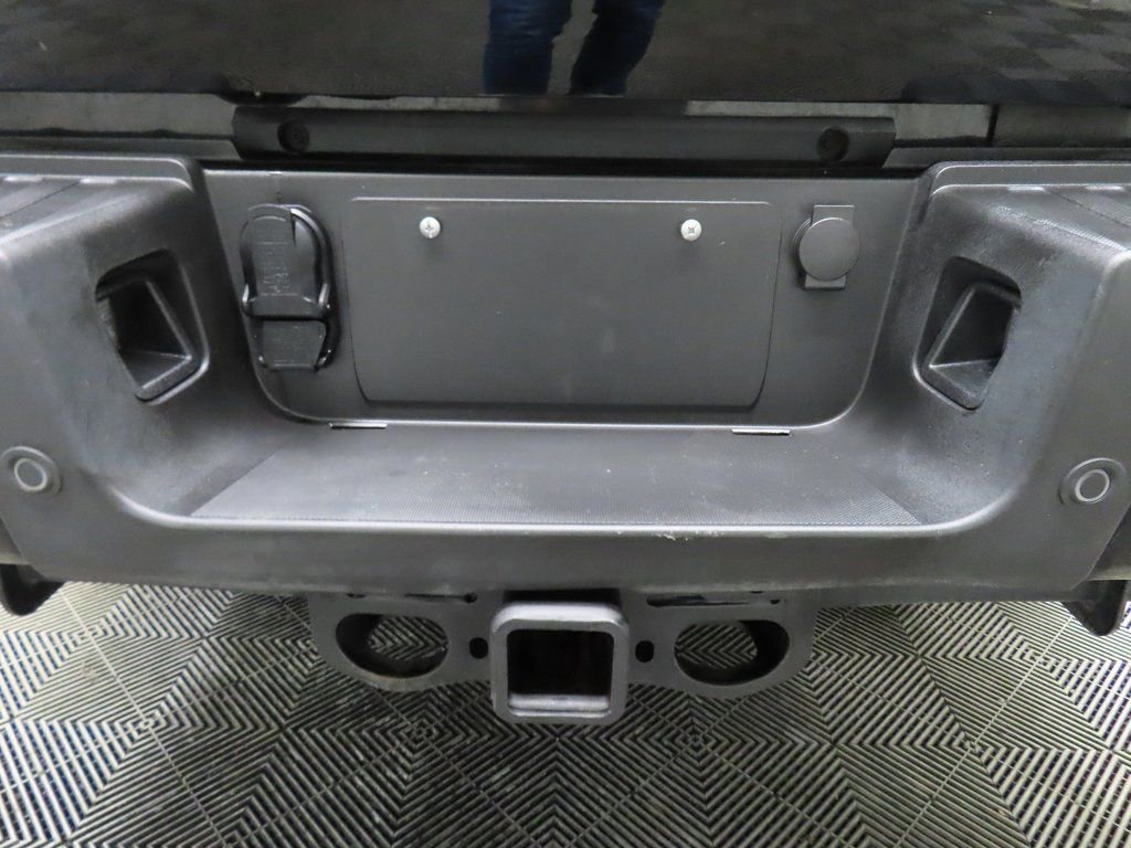 Used 2025 Ford F350 Platinum w/ FX4 Off-Road Package image 46