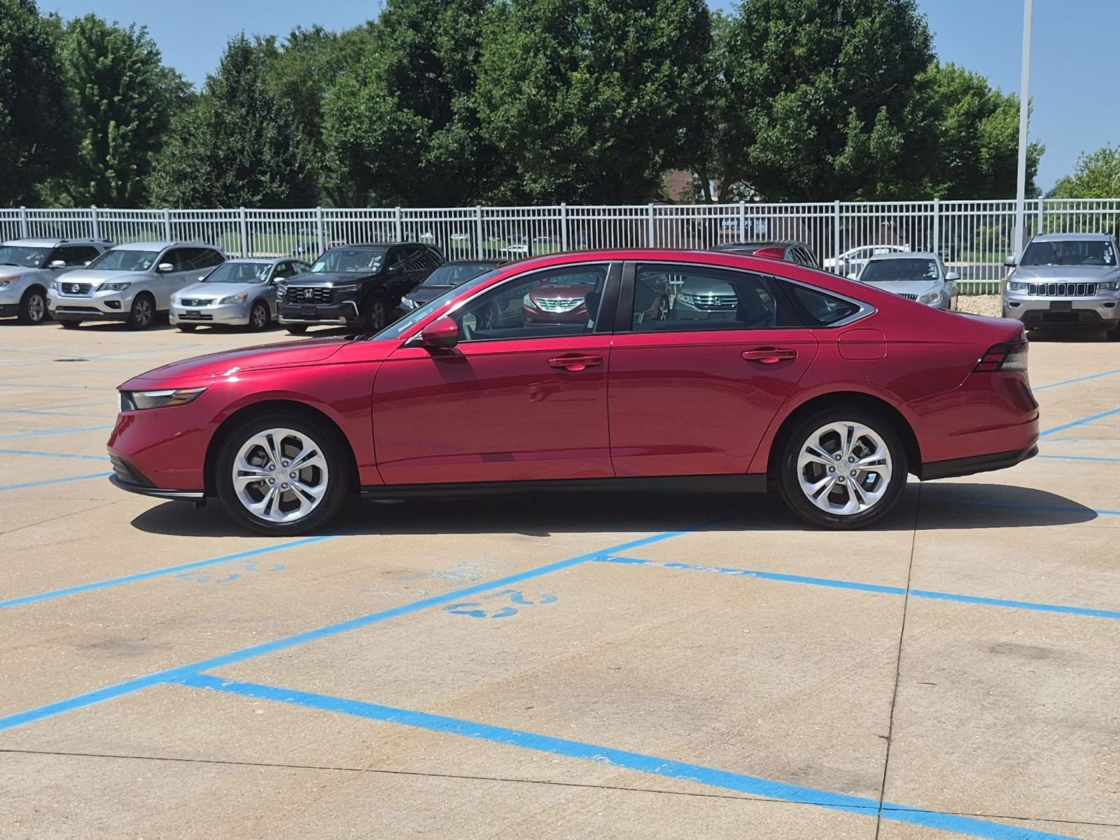 Certified 2023 Honda Accord LX image 9
