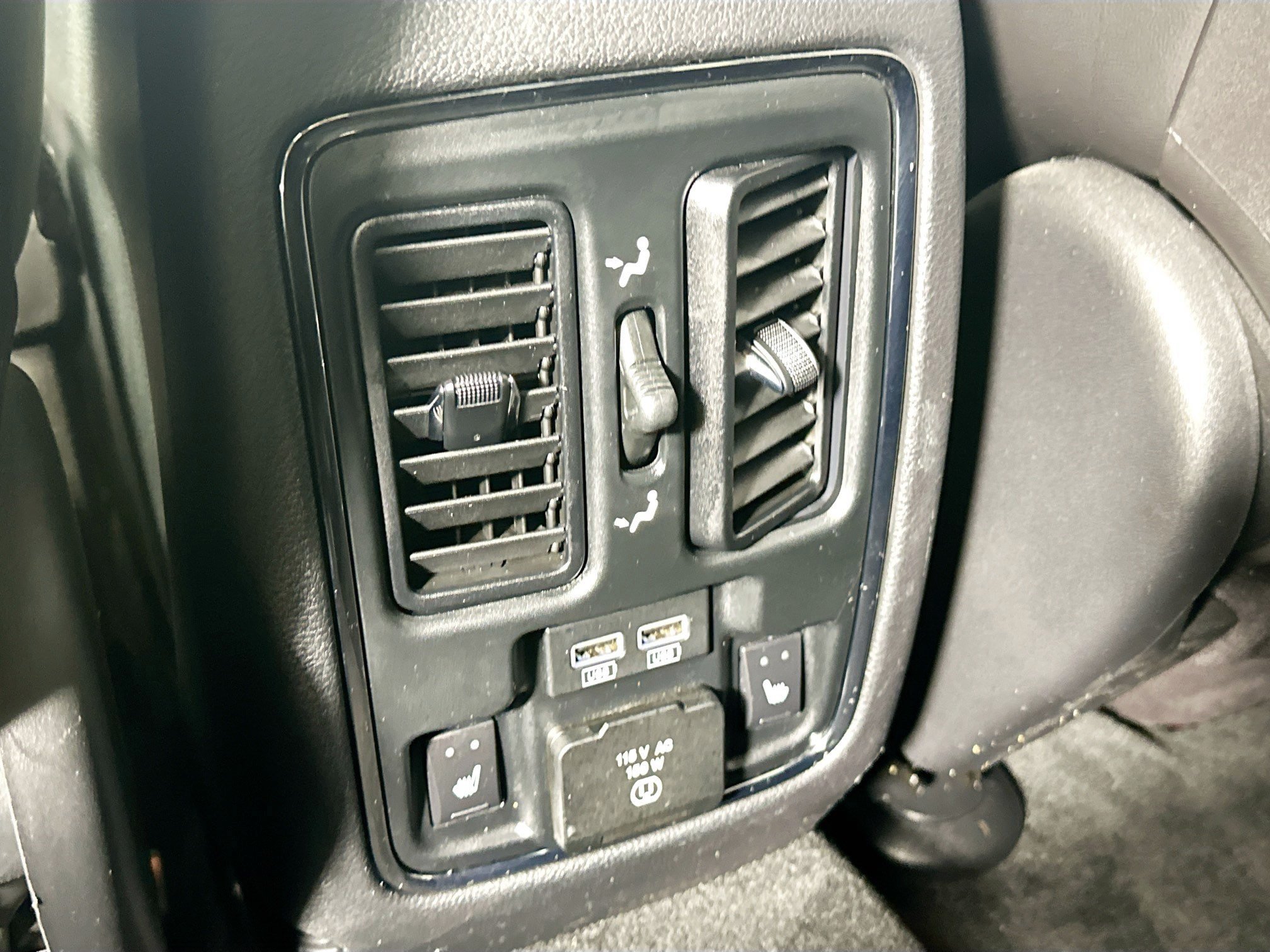 Used 2015 Jeep Grand Cherokee Limited AWD/4WD image 29