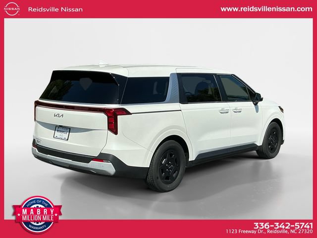 Used 2025 Kia Carnival FWD image 6