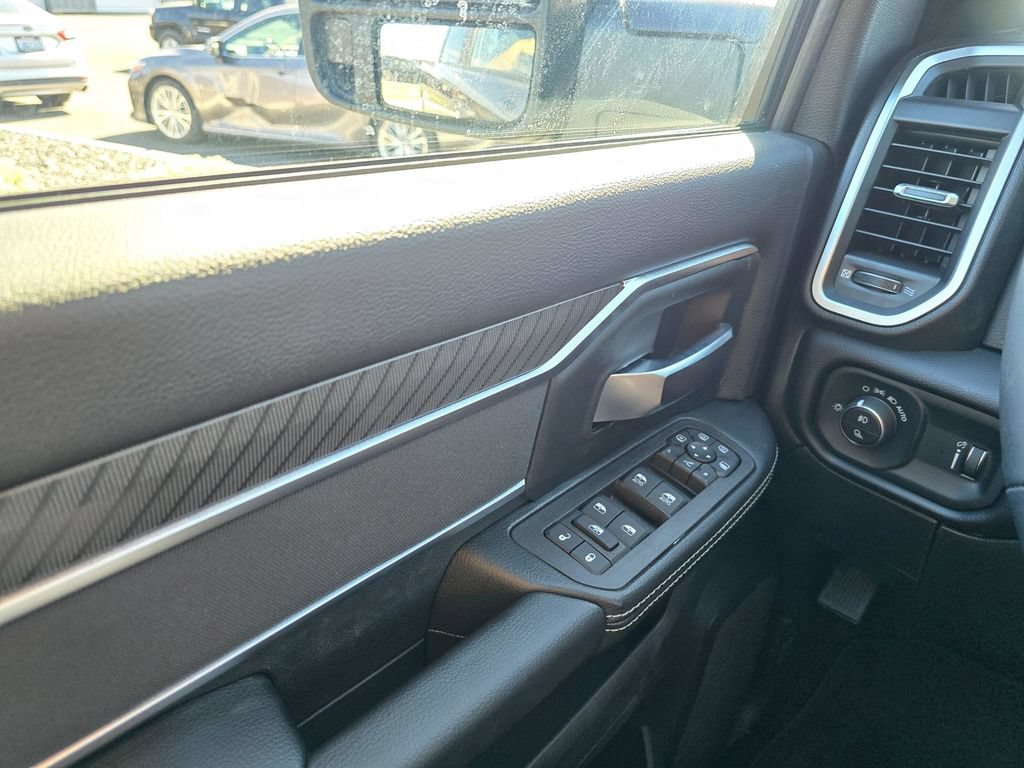 New 2026 RAM 3500 Big Horn AWD/4WD image 28