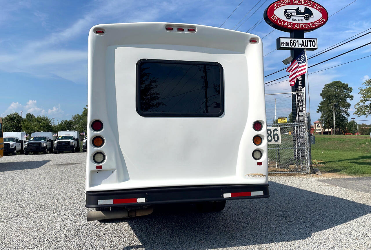 Used 2015 Chevrolet Express 3500 w/ Shuttle Bus Package RWD image 6