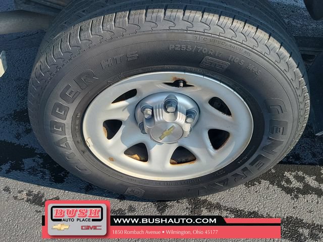 Used 2017 Chevrolet Silverado 1500 W/T RWD image 5